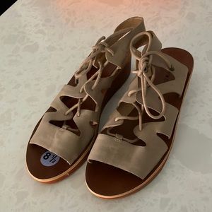 Cute, lucky brand, wedge sandals, tan color shoe lace sandals
